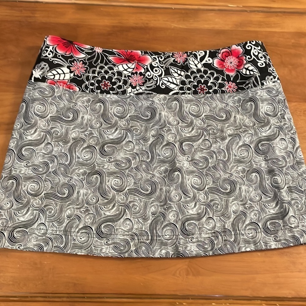 Sweet Spot Adjustable Skirt - Picture 9 of 9